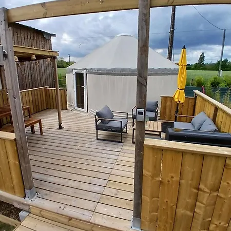 Yourte- Bambou - Climatisee- Les Belles Ouvrieres Luxuszelt *