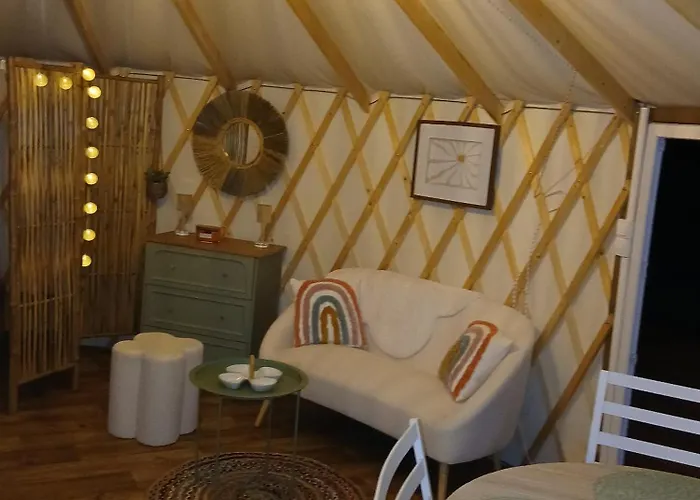 Yourte- Bambou - Climatisee- Les Belles Ouvrieres * Clermont-Creans